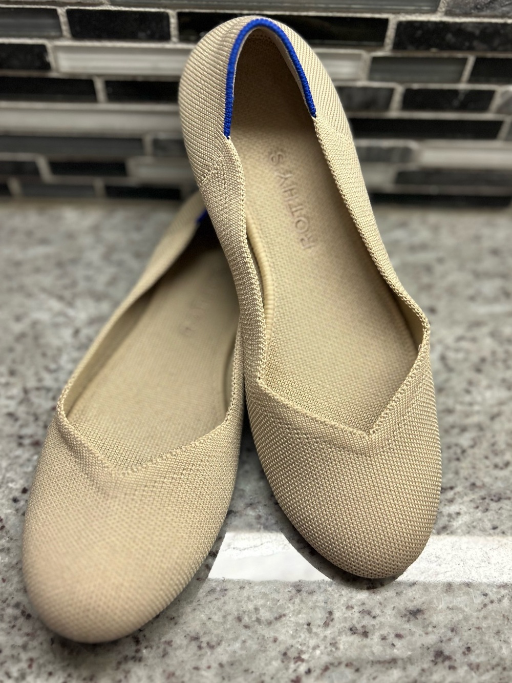 Rothys Beige Knit Ballet Flats with Blue Trim size 8